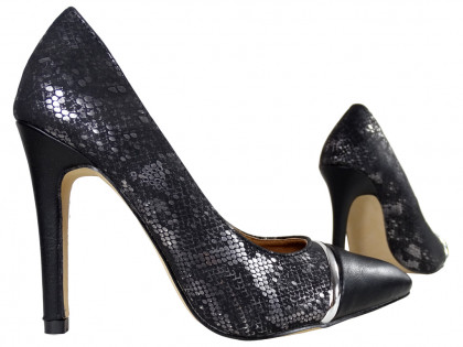 Чорні жіночі туфлі на шпильках зі зміїної шкіри - 3