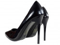 Női fekete magassarkú, lakkozott formás cipő - 2