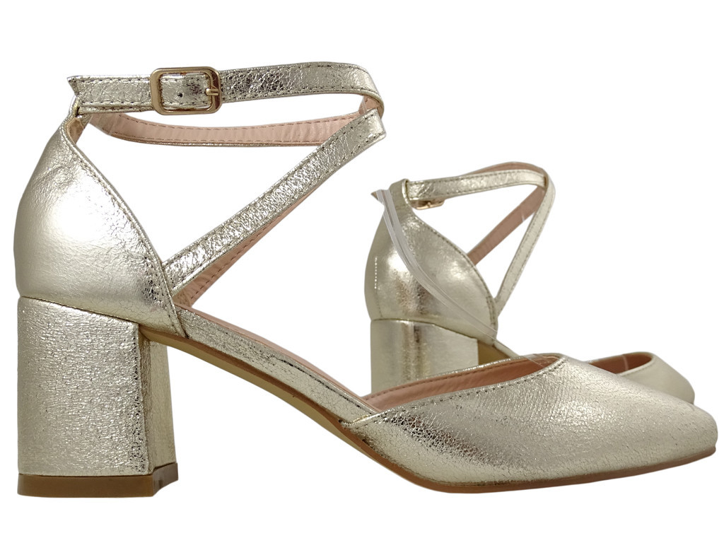 Golden low ankle strapped women's shuttles - 3