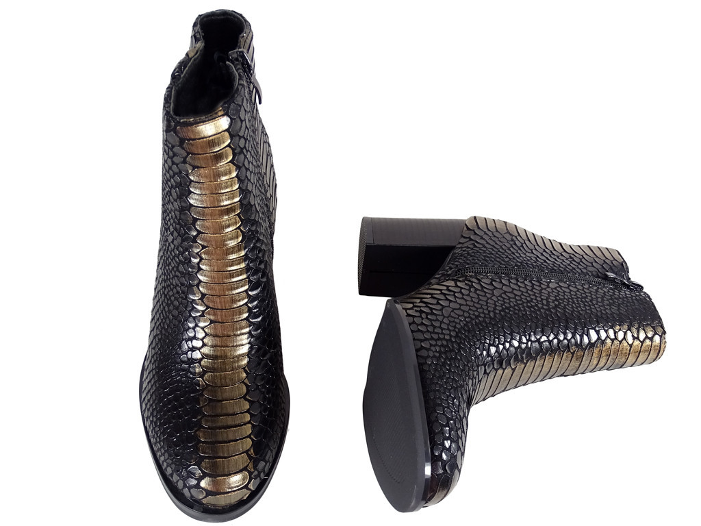 Black-golden scaly women's boots on a pole - 4