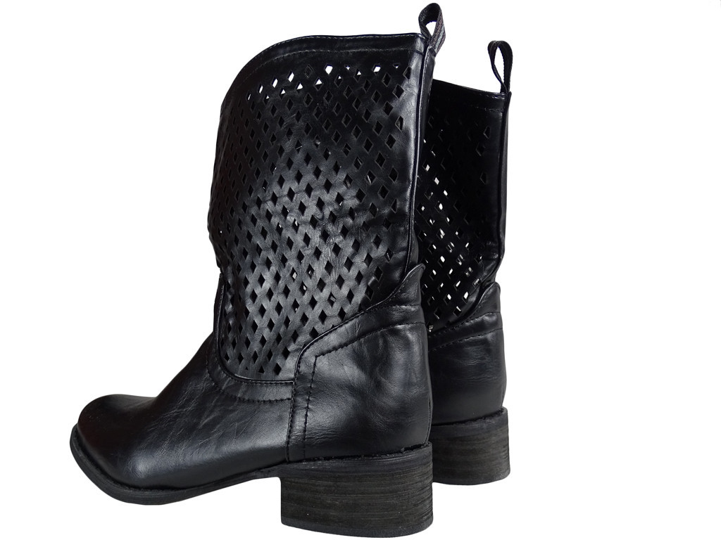 Schwarze durchbrochene Damenstiefel - 2