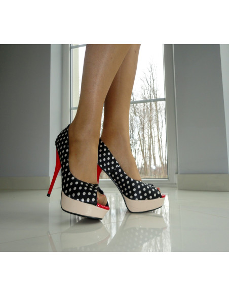 BUTY SZPILKI KOKIETKI CZARNE CZERWONY OBCAS