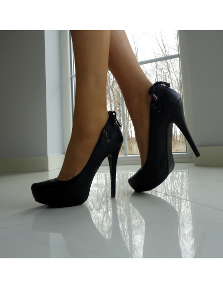 BUTY SZPILKI CZARNE KOKIETKI EKO SKÓRA