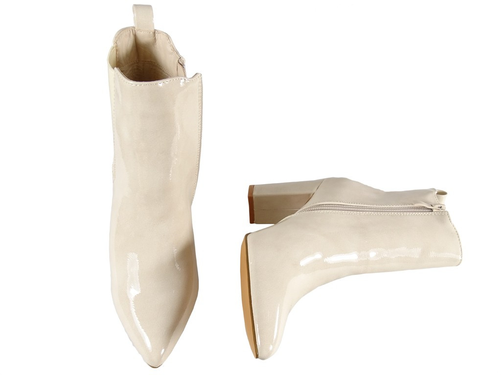 Fleischig lackierte Damen-Stiefel mit Absatz - 4