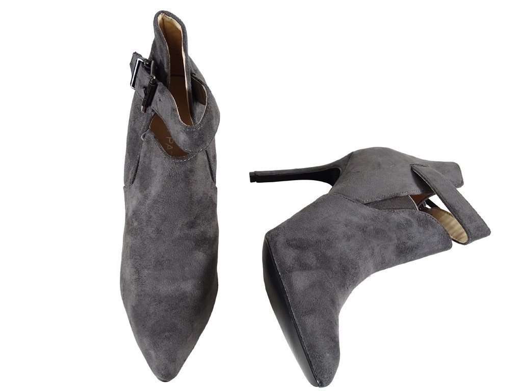 Gray suede boots on a pin - 4