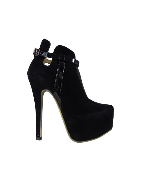 Black boots on the platform suede pins - 1