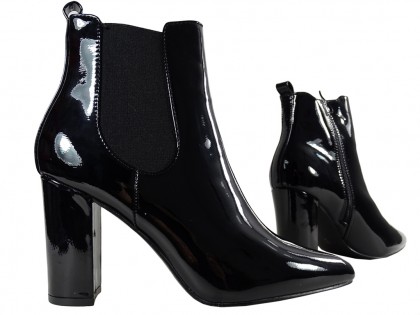 Чорні лаковані жіночі черевики на підборах - 3