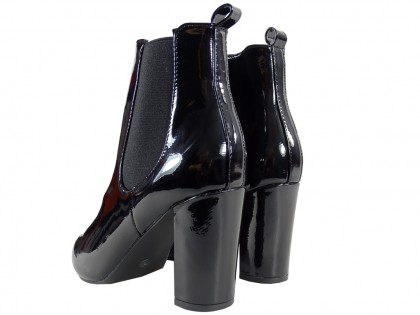 Black lacquered women's heeled boots - 2