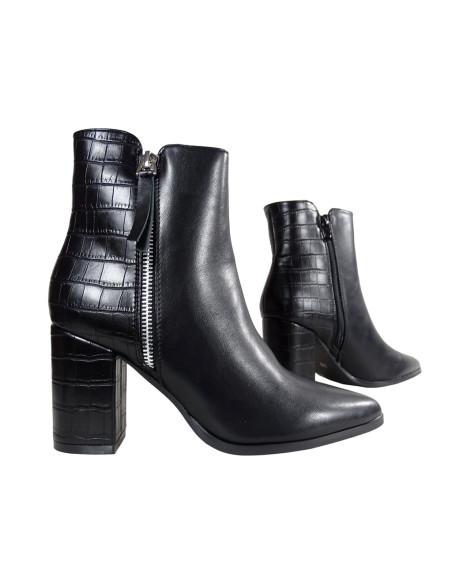 Schwarze isolierte Damenstiefel mit Absätzen - 3