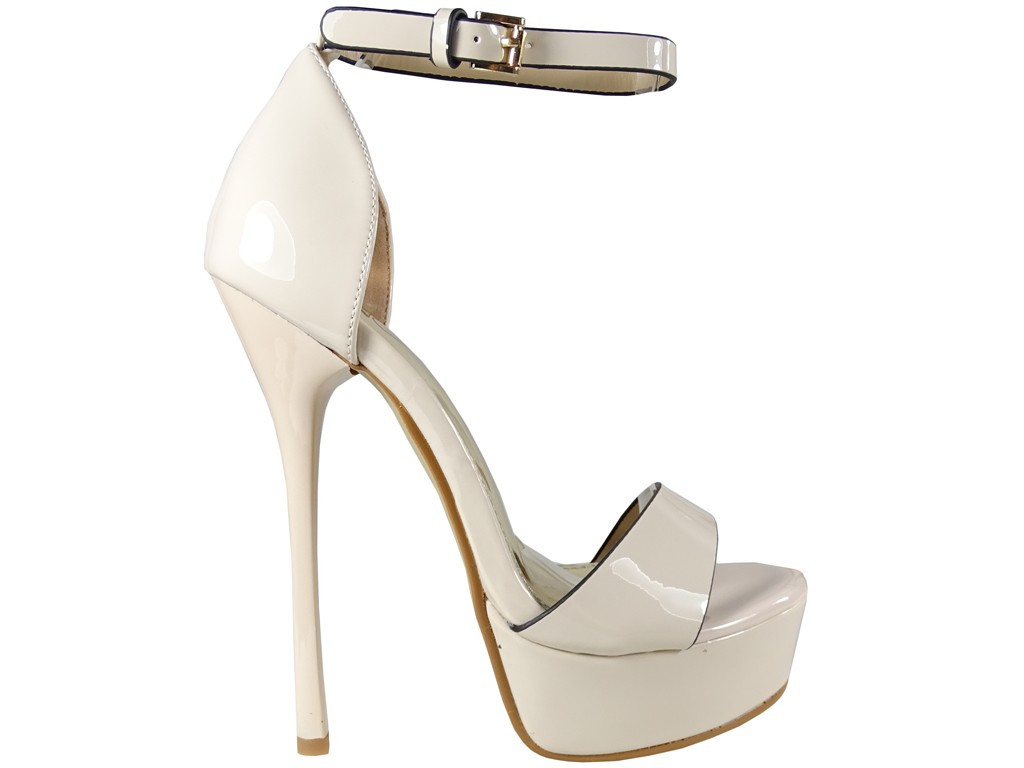 Beige Sandalen mit hohen Absätzen und Knöchelriemen - 2
