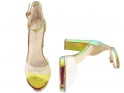 Zelta krāsā mirdzošas sieviešu sandales ar siksniņu uz potītes - 5