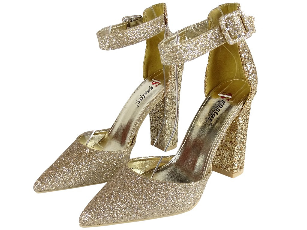 Talons aiguilles en brocart doré avec bride - 4