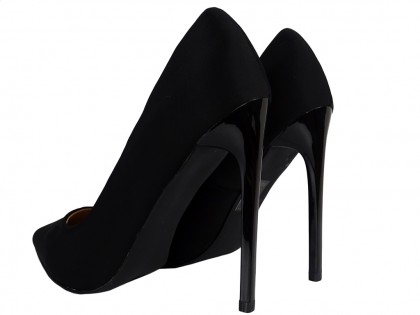 Női magas tűsarkú cipő fekete anyaggal - 2