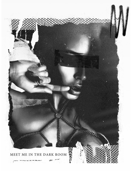 Men's white t-shirt dark room - 2