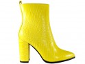 Geltonos spalvos moteriški batai iš ekologiškos odos su smailiu kulnu - 1