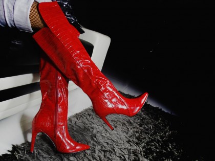 Червоні жіночі черевики-котелки з екошкіри - 2
