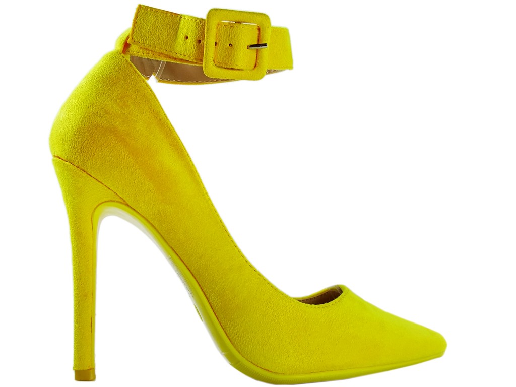 Žluté semišové kotníkové boty na jehlovém podpatku - 1
