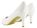 Білі матові жіночі весільні туфлі на шпильках - 2