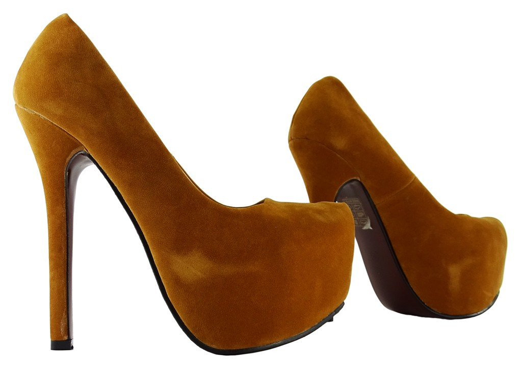 Talons aiguilles à plateforme en daim marron - 4
