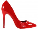 Piros, formás tűsarkú cipő - 1