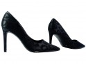 Fekete pettyes női tűsarkú cipő - 3