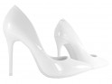 Bílé tvarované jehlové podpatky - 3