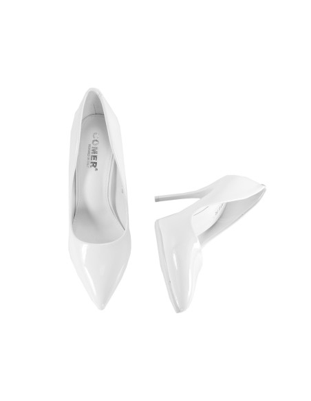 Bílé tvarované jehlové podpatky - 4
