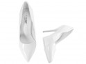 Pantofi cu tocuri stiletto albe și bine conturate - 4