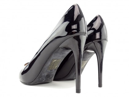 Women's black classic lacquered stilettos - 2