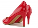 Червоні туфлі на низьких підборах для жінок - 2