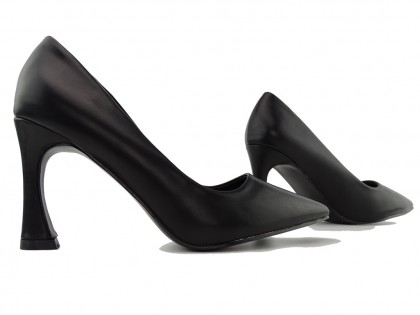 Women's matte black stilettos - 4