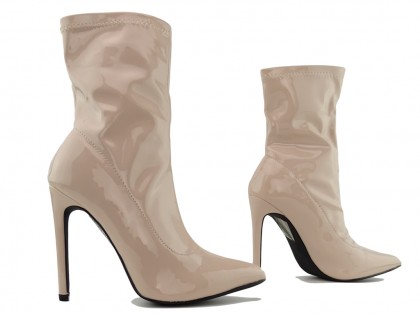 Beige stiletto heeled boots lacquers - 3