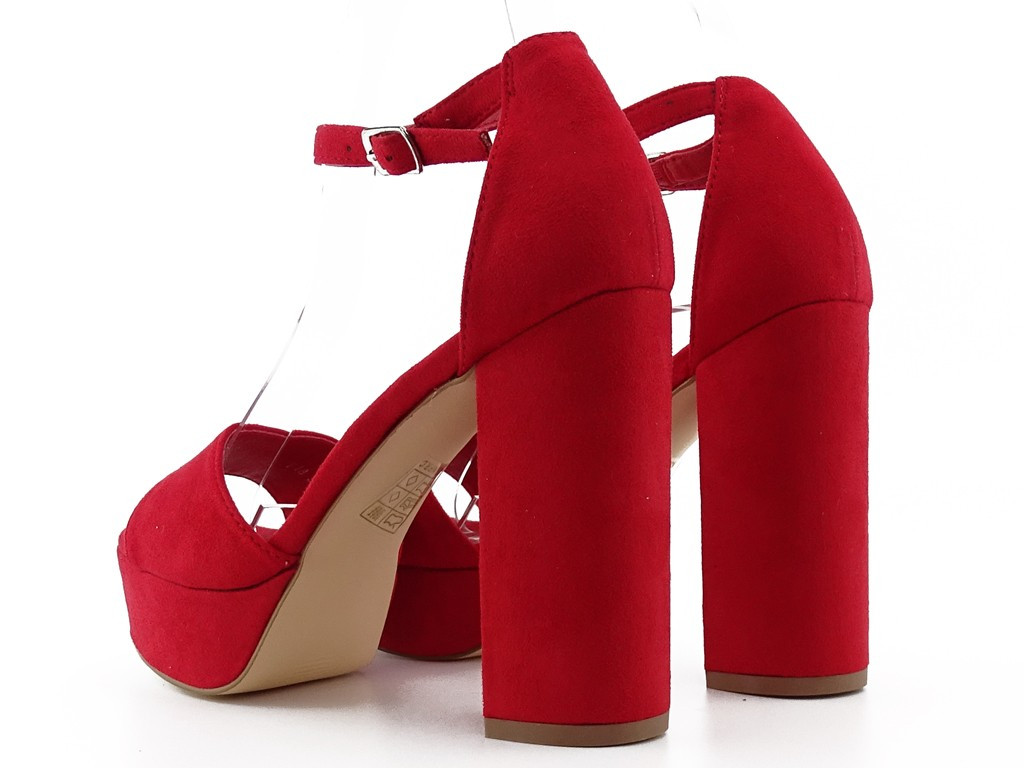 Rote Riemchen-Stiletto-Sandalen aus Wildleder - 2
