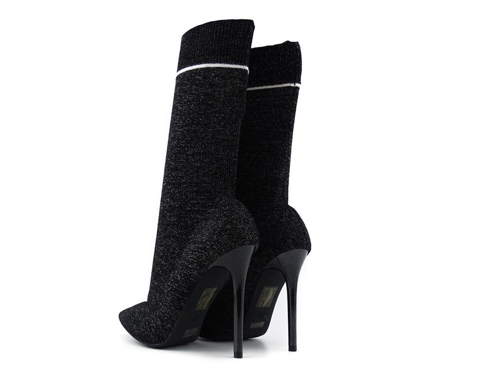 Schwarze Stiefel mit Sockenabsatz - 4