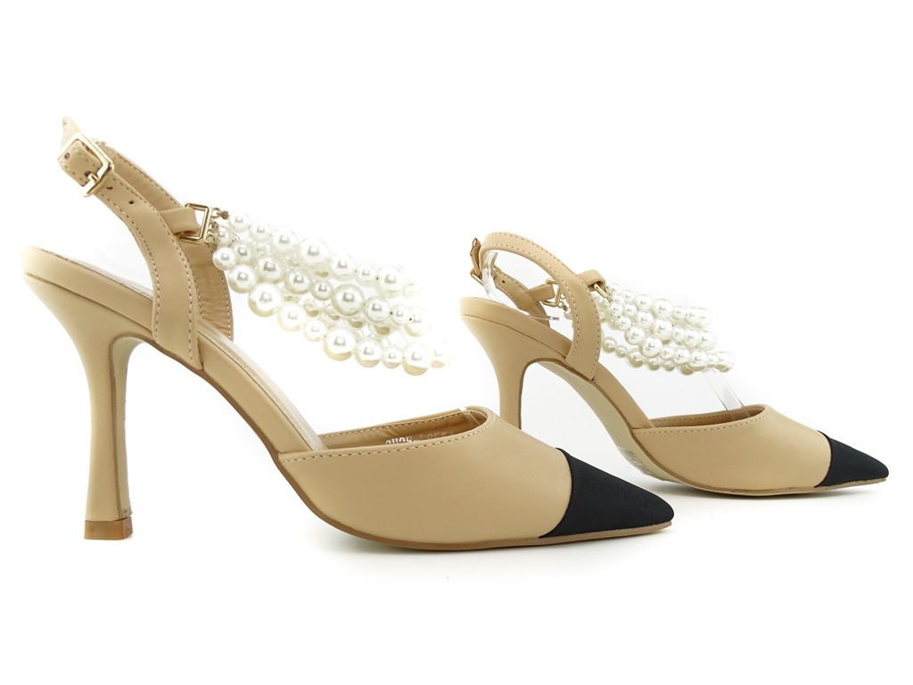 Beigefarbene niedrige Stilettos mit Perlen - 3