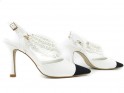 Low white stilettos with pearls - 3