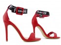 Červené sandále s remienkami na podpätku - 3