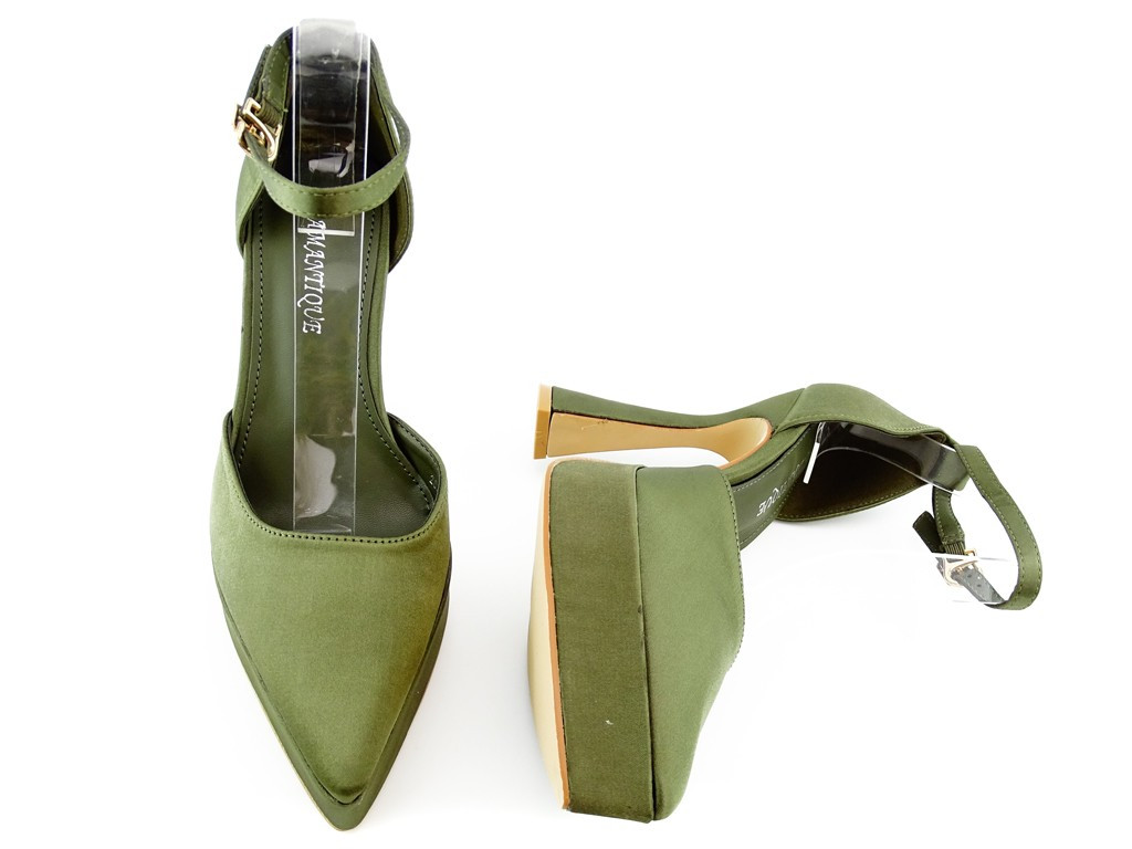 Zaļās platformas un stiletto pusapavi - 5