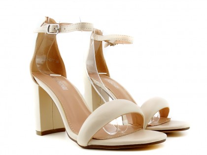 Sandales à talon aiguille avec bride, de couleur beige - 2