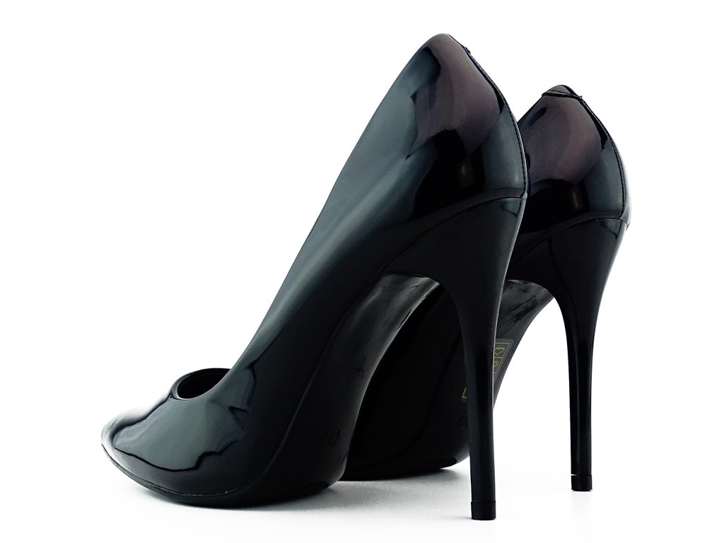 Talons aiguilles noirs profilés - 4