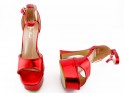Sandales à plateforme en cuir écologique rouge laqué - 3