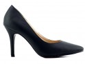 Жіночі чорні туфлі на низьких підборах - 1