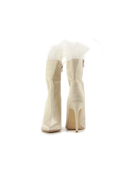 Beige Damenstiefel mit Stilettoabsatz und Federn - 4