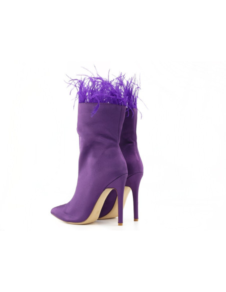 Purple women's stiletto heeled boots with feathers - 3