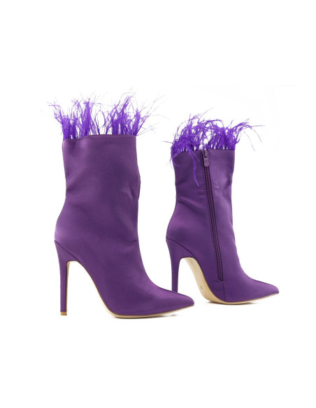 Lila Damenstiefel mit Stiletto-Absatz und Federn - 4