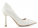 Biele dámske topánky na podpätku z ekokože - 2