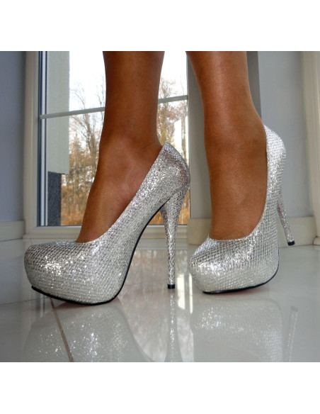 SILVER GLITTER HEELS RED SOLE
