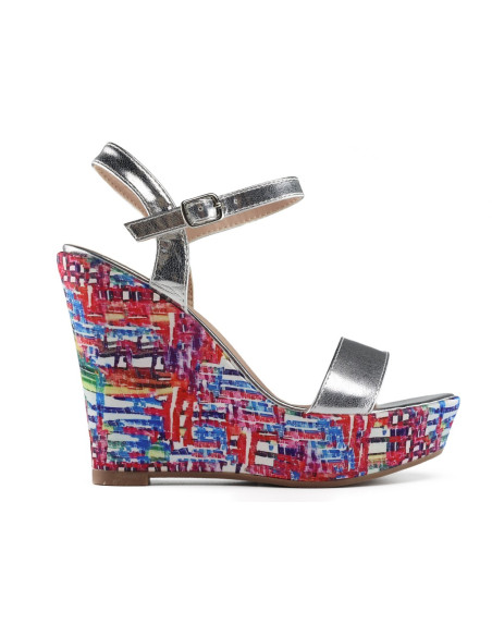 Damskie buty na koturnie sandałki