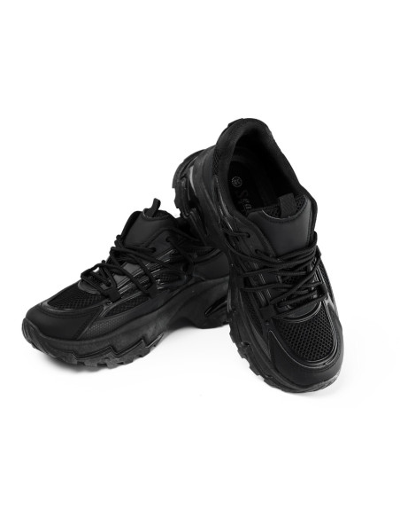 Czarne sportowe buty gruba podeszwa Czarne sportowe buty gruba podeszwa