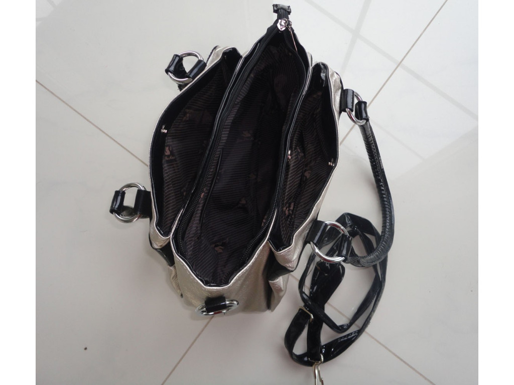 TAŠKA STRIEBORNÁ EKO KOŽENÁ CROSSBODY - 4